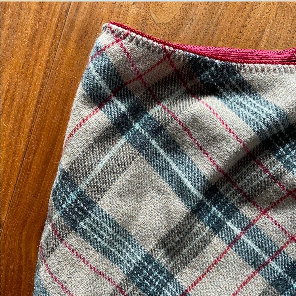Brown “Burberry” style plaid, midi skirt. - Picture 3 of 6